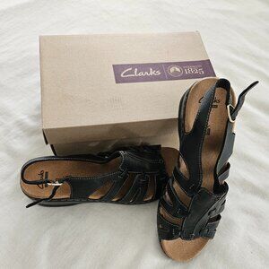Clarks Women's sandal, black, size 8 1/2 wide
